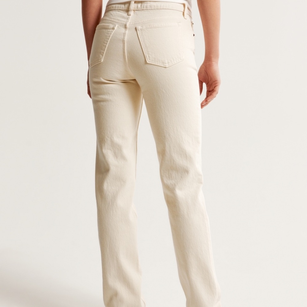 NWT Abercrombie & Fitch Mid Rise Straight Jeans in Bone 30/10 R